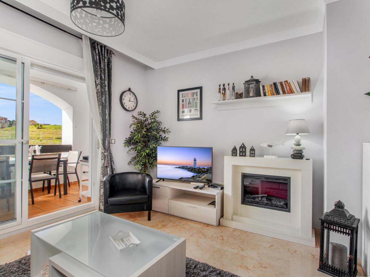 2091- Apt Close From All Amenities Manilva Buitenkant foto