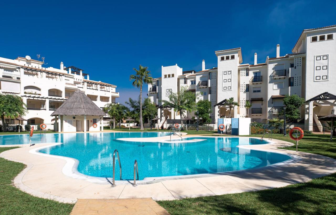 2091- Apt Close From All Amenities Manilva Buitenkant foto