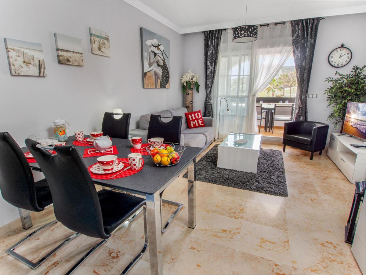 2091- Apt Close From All Amenities Manilva Buitenkant foto