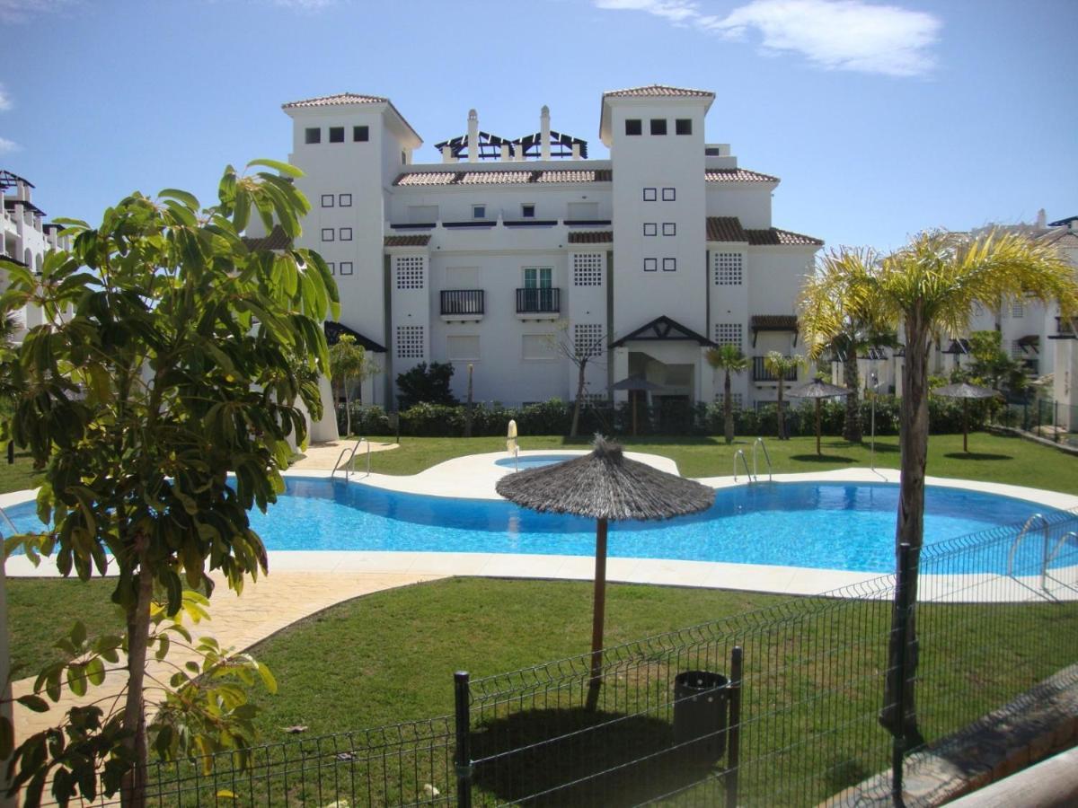 2091- Apt Close From All Amenities Manilva Buitenkant foto