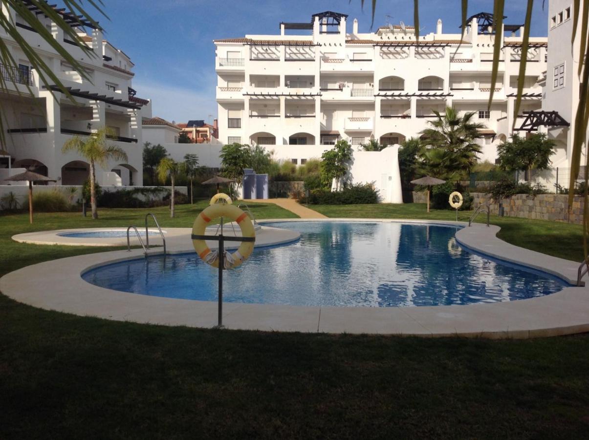 2091- Apt Close From All Amenities Manilva Buitenkant foto