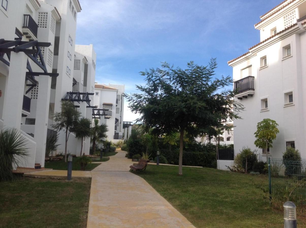2091- Apt Close From All Amenities Manilva Buitenkant foto