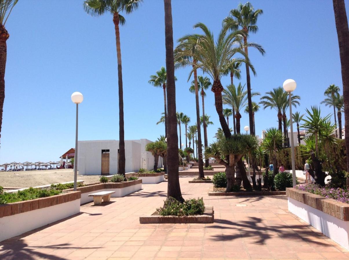 2091- Apt Close From All Amenities Manilva Buitenkant foto